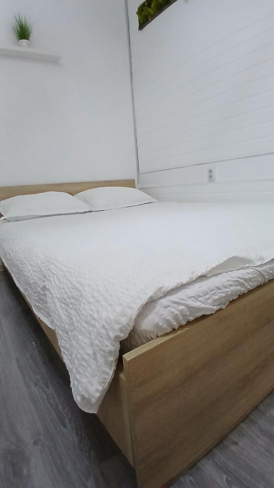 Sfanta Agnes Self Check In Apartment Popesti-Leordeni Екстериор снимка